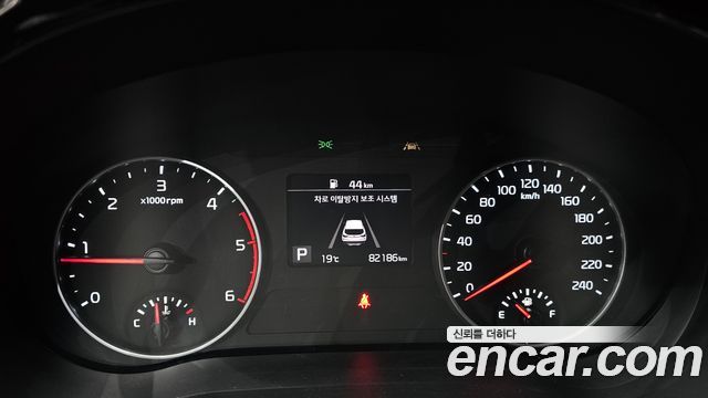 Kia Seltos Diesel 1.6 4WD Prestige 2022 — фото 8