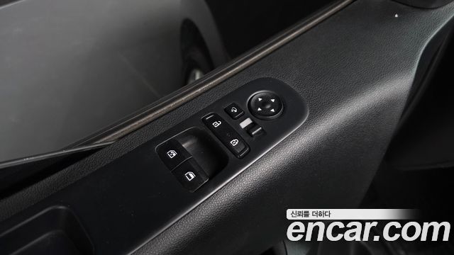 Hyundai Staria Tourer 11-Seater Modern 2022 — фото 17