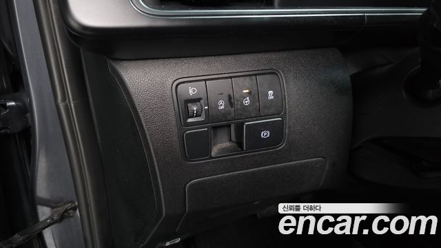 Hyundai Staria Tourer 11-Seater Modern 2022 — фото 18