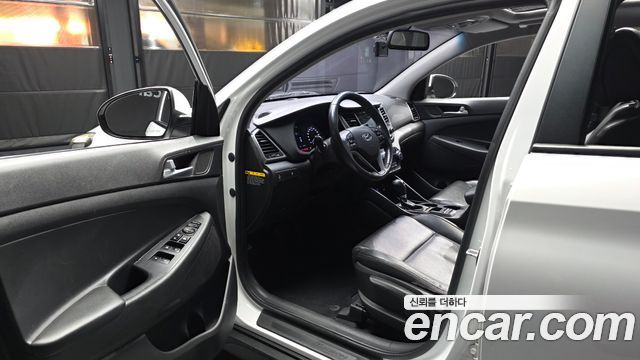 Hyundai Tucson Diesel 1.7 2WD Modern 2017 — фото 10