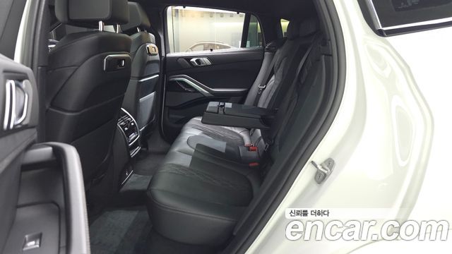BMW X6 (G06) xDrive30d M Sport 2024 — фото 11