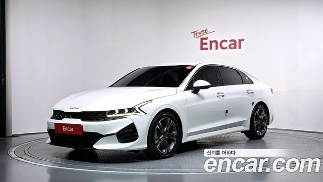 Kia K5 (III) 2.0 Signature
