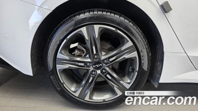 Kia K5 (III) 2.0 Signature 2023 — фото 5