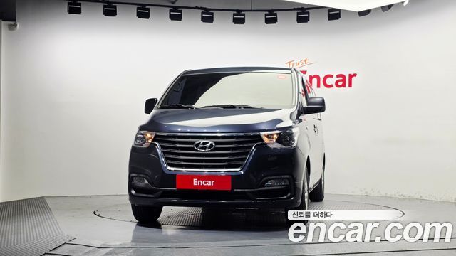 Hyundai Grand Starex Van 5-Seater Modern 2018 — фото 3