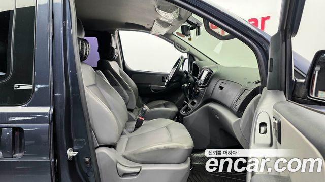 Hyundai Grand Starex Van 5-Seater Modern 2018 — фото 11