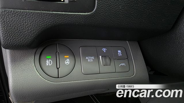 Hyundai Grand Starex Van 5-Seater Modern 2018 — фото 16