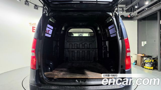Hyundai Grand Starex Van 5-Seater Modern 2018 — фото 20