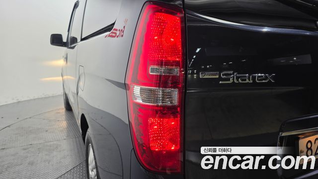Hyundai Grand Starex Van 5-Seater Modern 2018 — фото 23