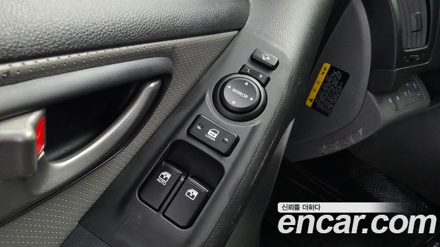 Hyundai Grand Starex Van 5-Seater Modern 2018 — фото 27