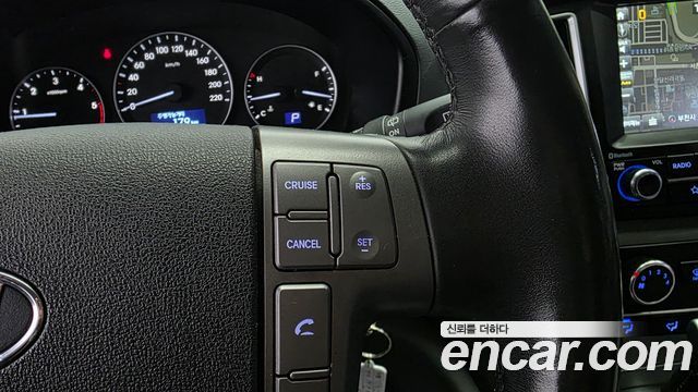 Hyundai Grand Starex Van 5-Seater Modern 2018 — фото 28