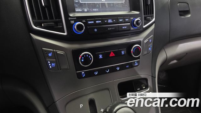 Hyundai Grand Starex Van 5-Seater Modern 2018 — фото 30