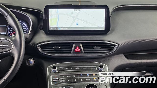 Hyundai Santa Fe HEV 1.6 2WD Exclusive 2022 — фото 17