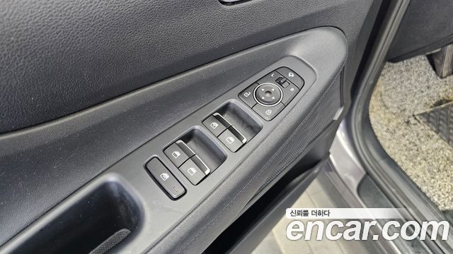 Hyundai Santa Fe HEV 1.6 2WD Exclusive 2022 — фото 27