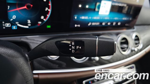 Mercedes-Benz E-Class (W213) E250 Avantgarde 2023 — фото 9