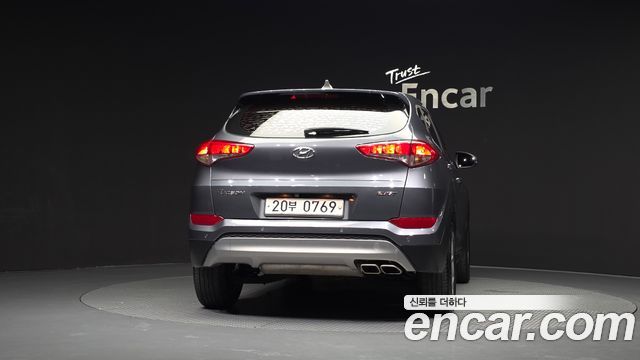 Hyundai Tucson Diesel 2.0 2WD Style Special 2017 — фото 4
