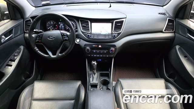 Hyundai Tucson Diesel 2.0 2WD Style Special 2017 — фото 7