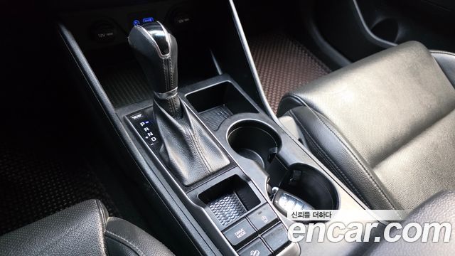 Hyundai Tucson Diesel 2.0 2WD Style Special 2017 — фото 9