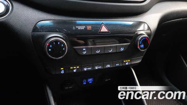 Hyundai Tucson Diesel 2.0 2WD Style Special 2017 — фото 17