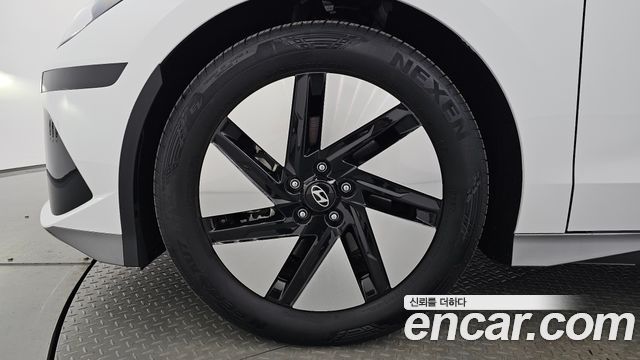 Hyundai Ioniq 6 Long Range Exclusive 2025 — фото 5