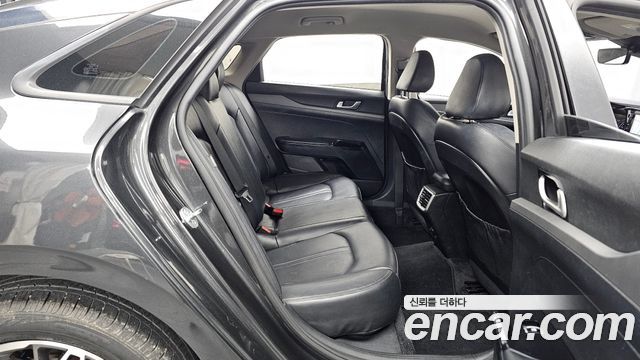 Kia K5 (III) 2.0 Prestige 2022 — фото 12