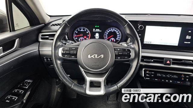 Kia K5 (III) 2.0 Prestige 2022 — фото 13