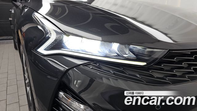 Kia K5 (III) 2.0 Prestige 2022 — фото 22
