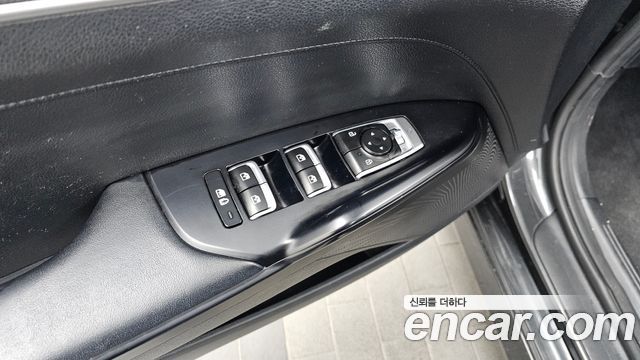 Kia K5 (III) 2.0 Prestige 2022 — фото 27
