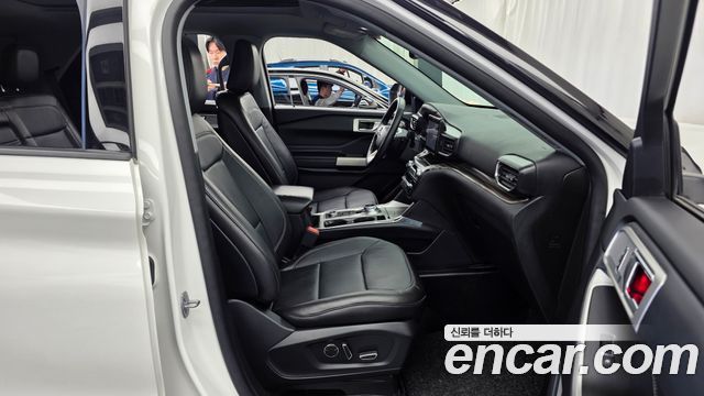 Ford Explorer (VI) 2.3 LimIted 4WD 2020 — фото 11