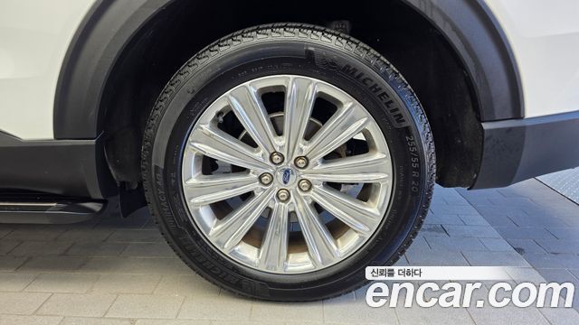 Ford Explorer (VI) 2.3 LimIted 4WD 2020 — фото 21