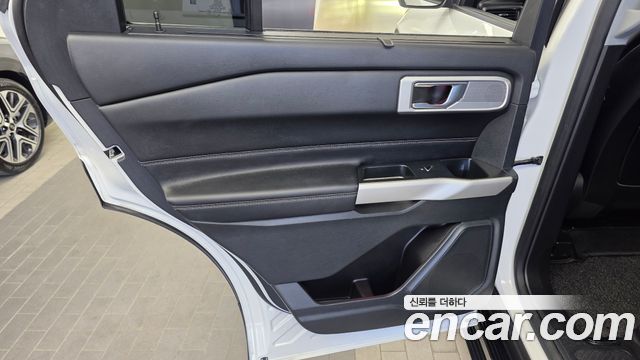 Ford Explorer (VI) 2.3 LimIted 4WD 2020 — фото 25