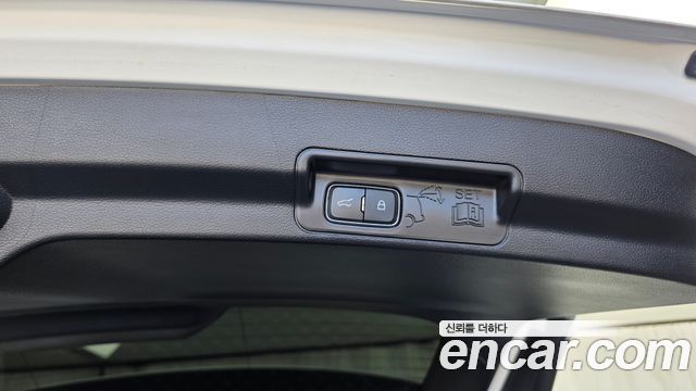 Ford Explorer (VI) 2.3 LimIted 4WD 2020 — фото 31