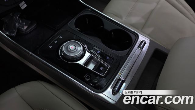 Kia Carnival (IV) Gasoline 9-Seater Hi Limousine (7-seater Limousine(Special vehicle) 2024 — фото 9