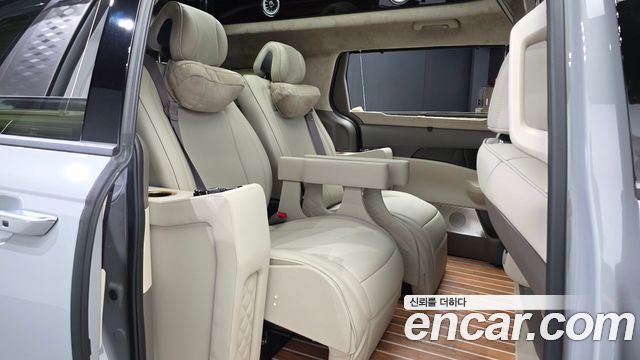 Kia Carnival (IV) Gasoline 9-Seater Hi Limousine (7-seater Limousine(Special vehicle) 2024 — фото 12