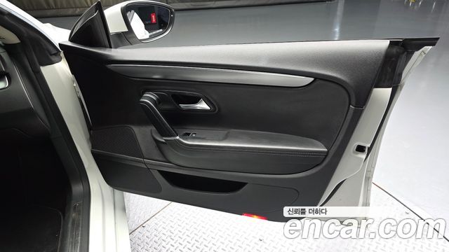 Volkswagen CC 2.0 TDI BlueMotion 2015 — фото 24