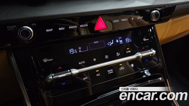 Kia Carnival (IV) Diesel 9-Seater Noblesse 2023 — фото 16