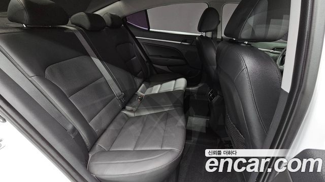 Hyundai Avante (AD) 1.6 GDI Smart 2016 — фото 12