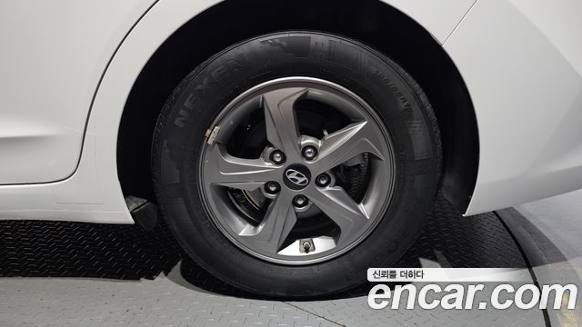 Hyundai Avante (AD) 1.6 GDI Smart 2016 — фото 21