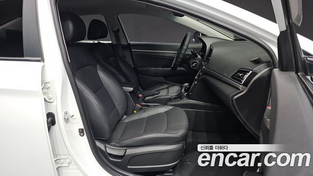 Hyundai Avante (AD) 1.6 GDI Smart 2016 — фото 26