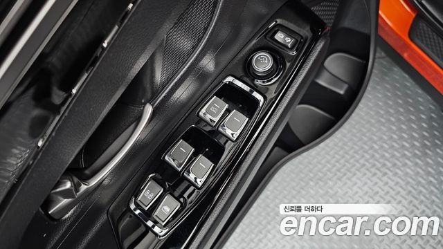 KG Mobility (SsangYong) Beautiful Korando Gasoline 1.5 2WD C5 Plus 2021 — фото 28