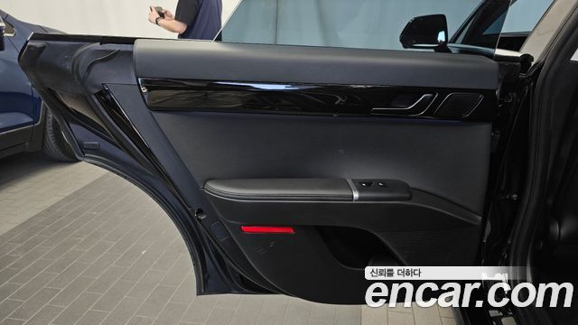 Hyundai Grandeur (GN7) 2,5 Gasoline 2WD Exclusive 2023 — фото 25