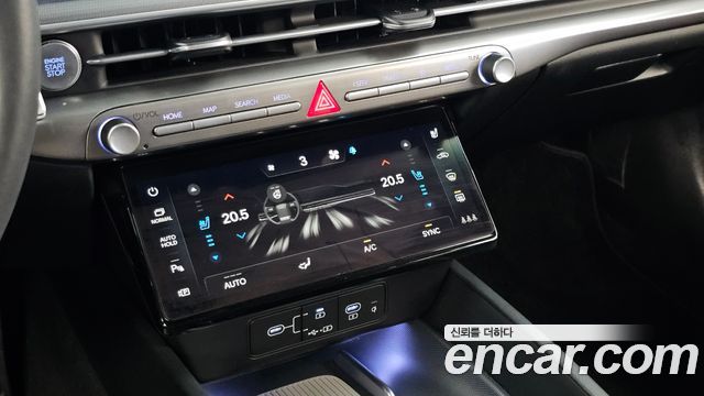 Hyundai Grandeur (GN7) 2,5 Gasoline 2WD Exclusive 2023 — фото 31