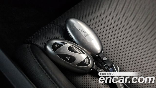 Hyundai Grandeur (GN7) 2,5 Gasoline 2WD Exclusive 2023 — фото 32