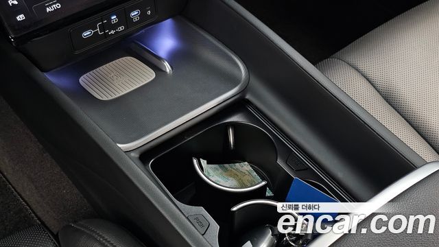 Hyundai Grandeur (GN7) 2,5 Gasoline 2WD Exclusive 2023 — фото 38