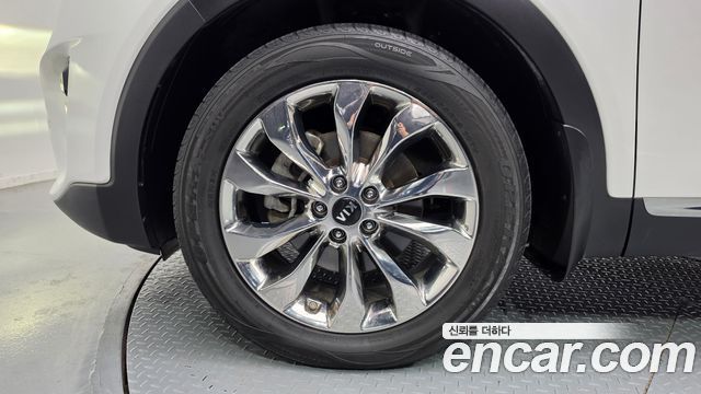 Kia Sorento Diesel 2.2 2WD Noblesse Special 2018 — фото 5