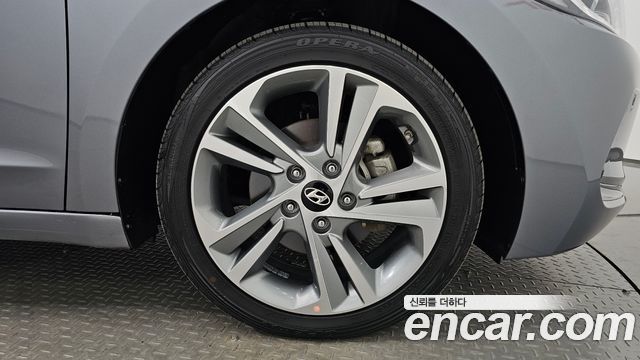 Hyundai Avante (AD) 1.6 GDI Smart 2018 — фото 5