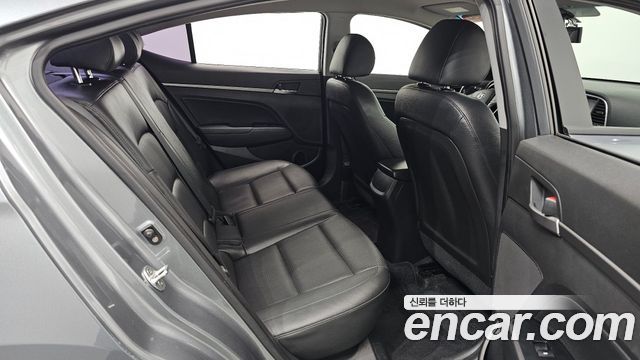 Hyundai Avante (AD) 1.6 GDI Smart 2018 — фото 12
