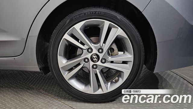 Hyundai Avante (AD) 1.6 GDI Smart 2018 — фото 21