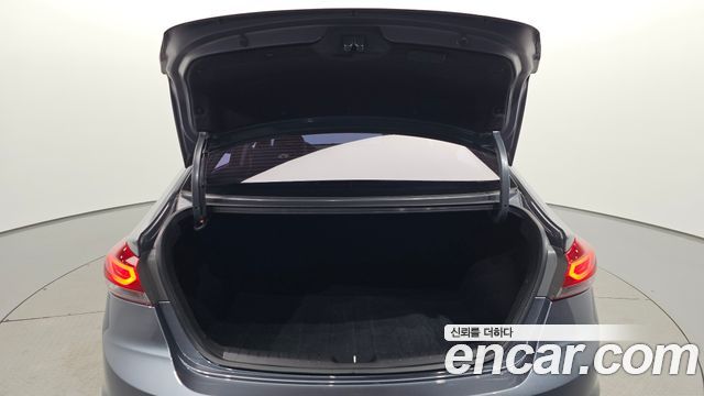 Hyundai Avante (AD) 1.6 GDI Smart 2018 — фото 29