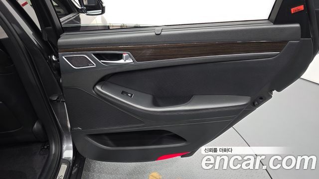 Genesis G80 3.3 GDI AWD Premium Luxury 2019 — фото 25