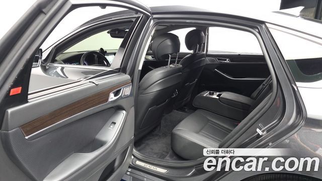 Genesis G80 3.3 GDI AWD Premium Luxury 2019 — фото 26